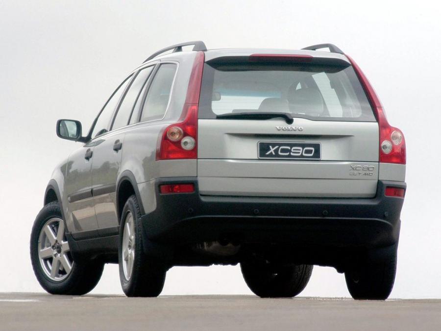  Volvo XC90 2002 года  (ZA) (фото 2 из 24)
